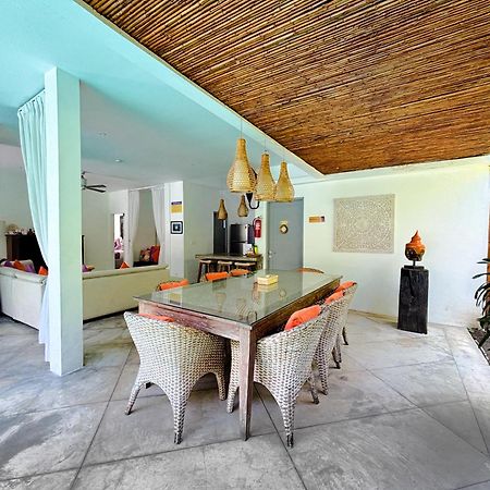 Villa Eindra เซมินยัค ภายนอก รูปภาพ