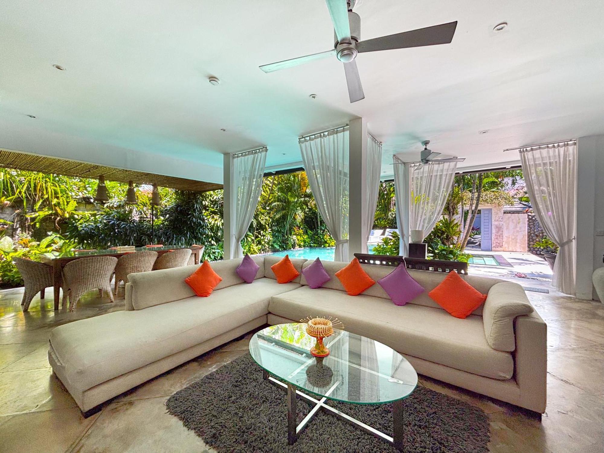Villa Eindra เซมินยัค ภายนอก รูปภาพ